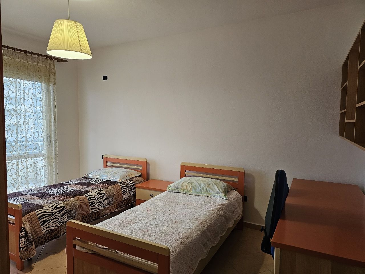 Mieszkanie z dwiema sypialniami na sprzedaż we Wlorze